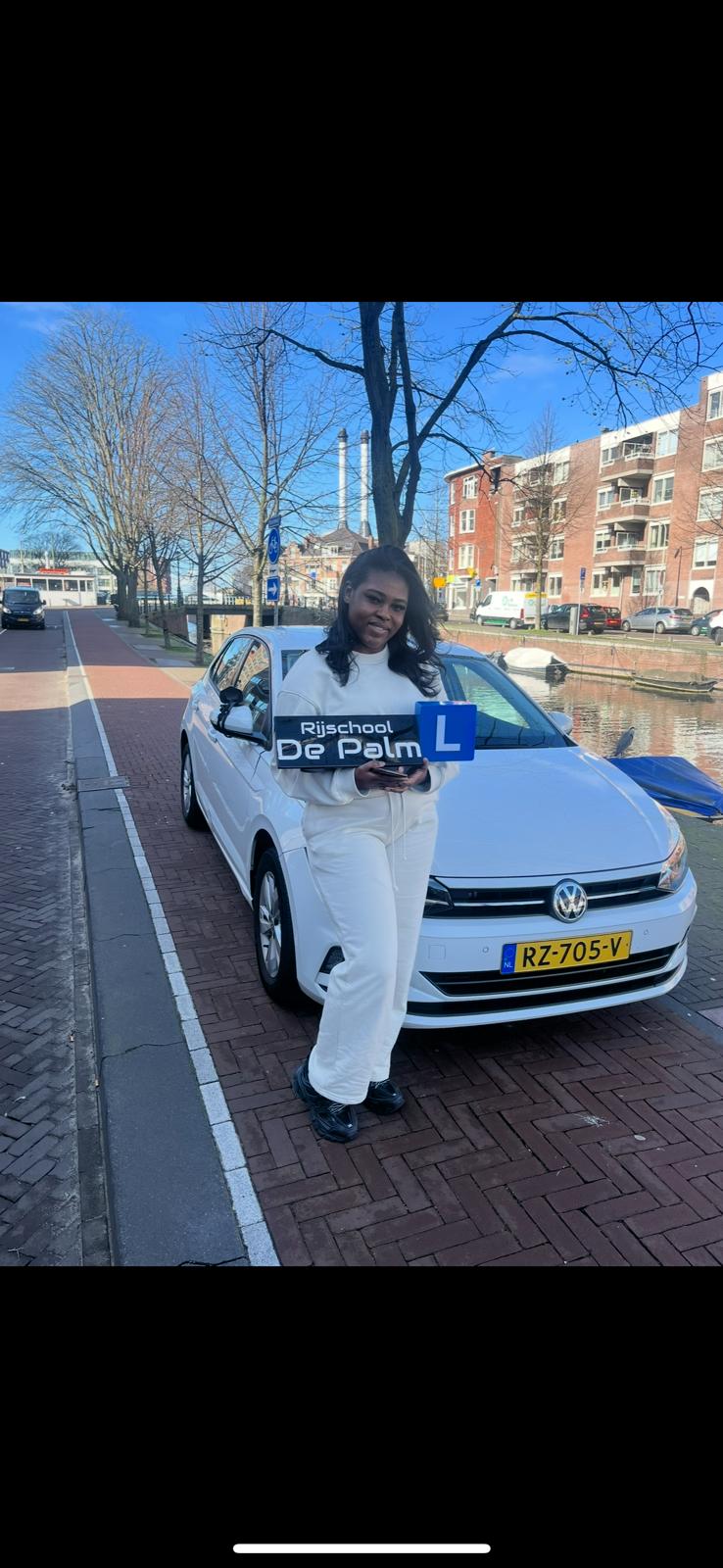 Geslaagde leerling voor auto